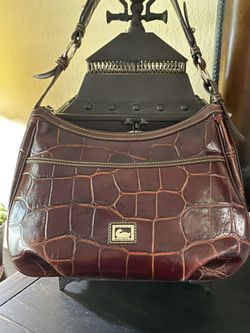 Dooney & Bourse Handbag