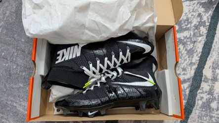 Nike Untouchable 10.5