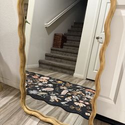 Scalloped Mirror With Wood - 23.6” X 37.7” Hanging Bathroom Mirror Makeup Mirror, Suitable for Decorating Bedrooms, Bathrooms, Living Rooms, Entrances