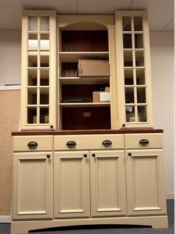 Cabinet Build-In
