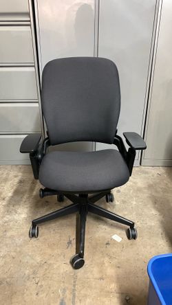 Steelcase leap V2 office chair