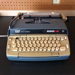 Electra 110 Electric Typewriter with Case - Smith-Corona
