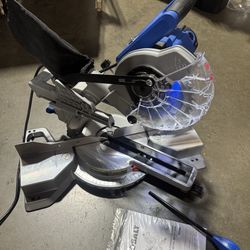 Sliding Compound Saw