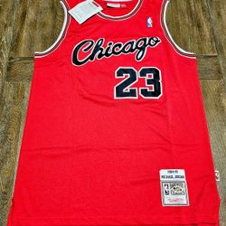 Michael Jordan Mitchell & Ness Rookie Jersey (XL)