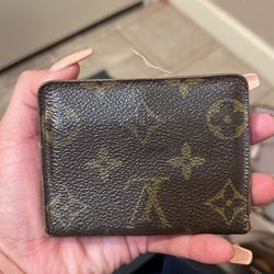 Louis Vuitton Small Leather Wallet 