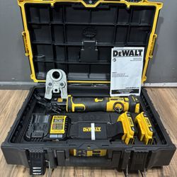 DEWALT 20V 1/2 in to 1-1/4 in Compact Press Tool Kit Item No. SKU# DCE210D2K
