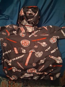 (Rare)Independent Truck Co. Pullover Nylon Hoodie.(vendor Sample)