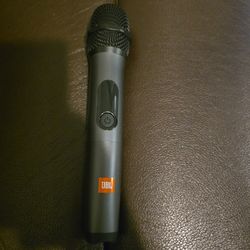Free jbl mic  for party box