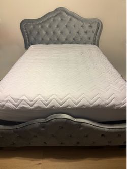Queen Size Mattress & Bed Frame