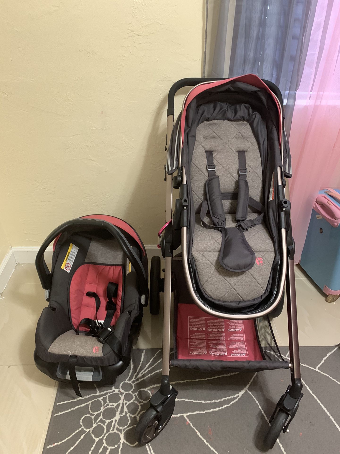 Baby stroller baby trend