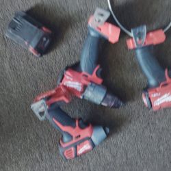 Dos Inpactos Milwaukee FUL BRUSHLESS Y Un DRILL HAMMER Milwaukee 18 VL De Potencia Y Una Vateria 