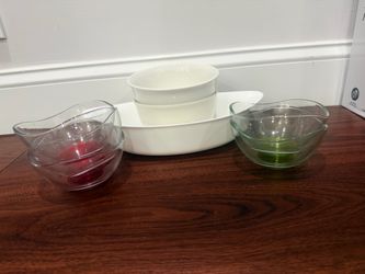 8-Piece Serving Dish & Bowl Set – White and Colored Glass