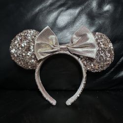 Disney Parks Minnie Mouse Rose Gold Sequin Ears Headband Collectible Minnie bow