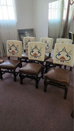 Dining table chairs