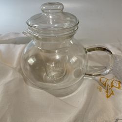 Clear Glass Tea Kettle With Removable Catch For Loose Leaf Teas Or Coffee Grounds
