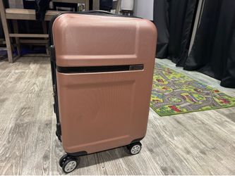 London Fog Hardshell Carry-On Spinner Suitcase – Pink / Rose Gold (Great Condition!)