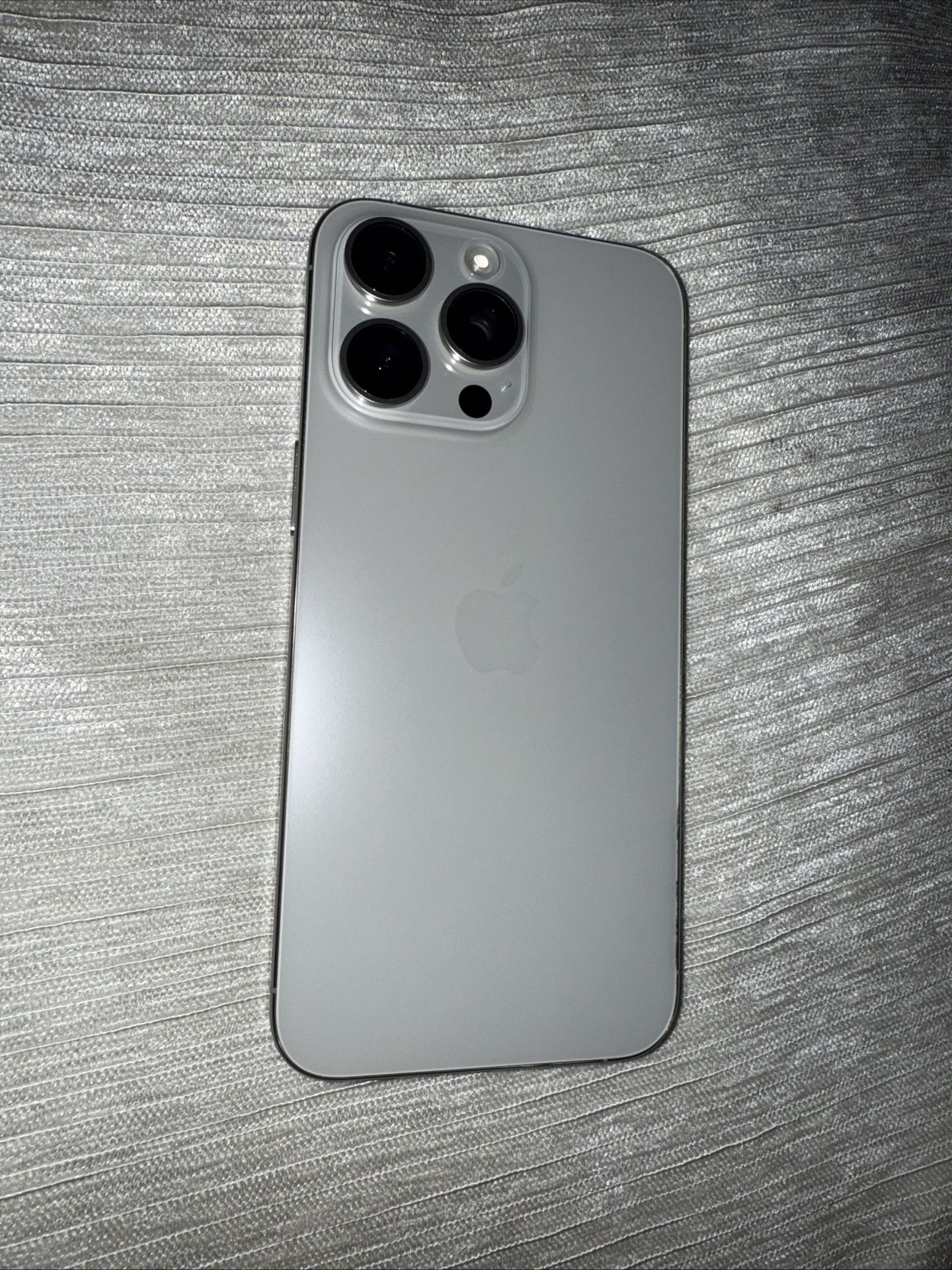 iPhone 15 Pro Max 256 GB UNLOCKED EXCELLENT