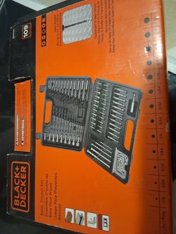 Drill bit set and case