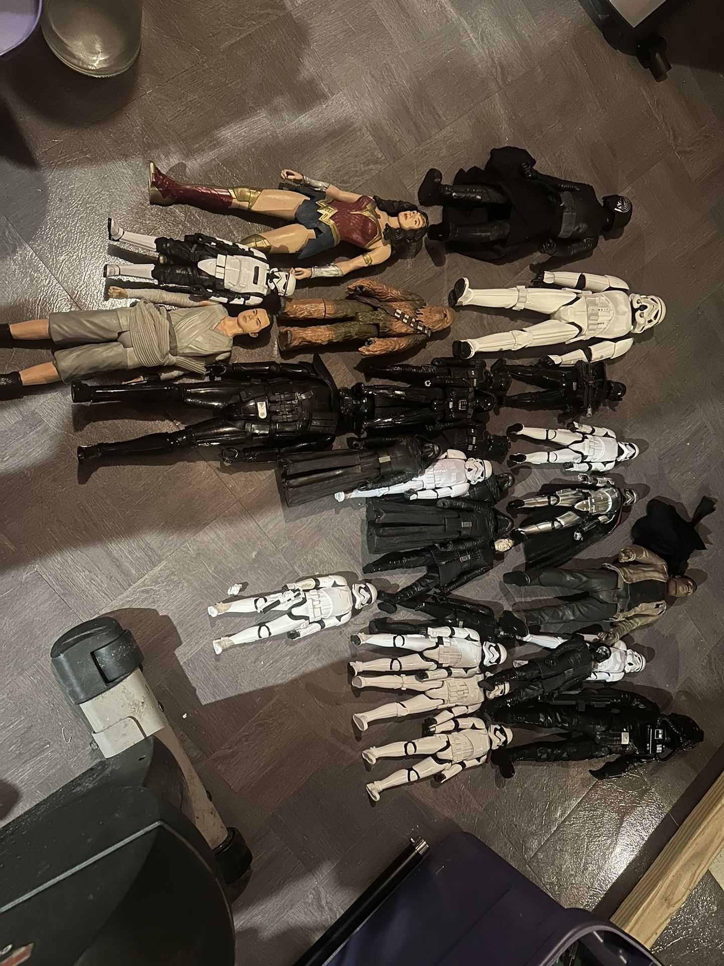 Star Wars Figures And Treadmill 