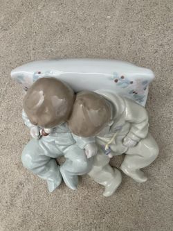 Lladro “Little Dreamers” Figurine 5772 for Sale in Aurora, IL