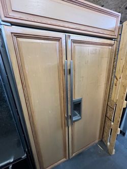 Subzero 48” built in Refrigerator stainless steel 2yr warranty