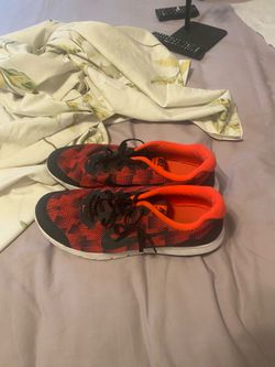 Men’s Nike shoes, size 10.5