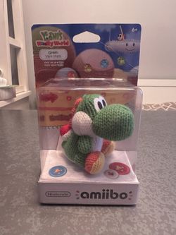 Nintendo Green Yarn Yoshi Amiibo