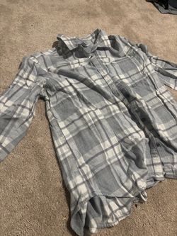Gray White Plaid Flannel Button-Up Shirt