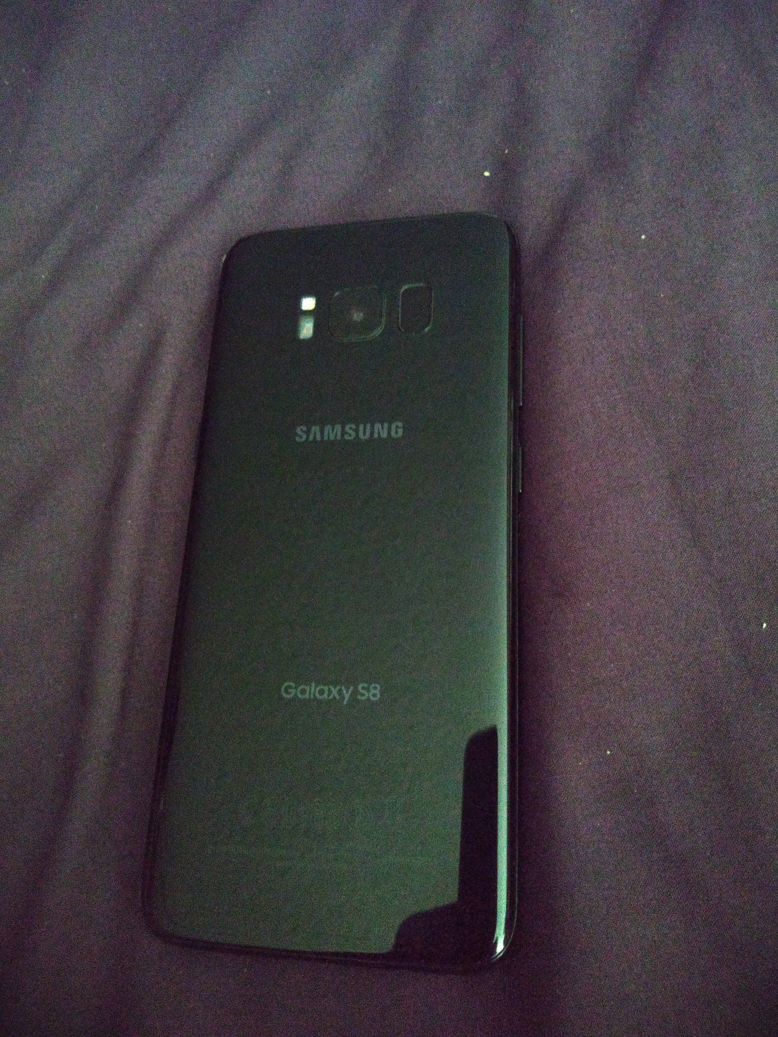 Samsung Galaxy s8 64gb like new with charger