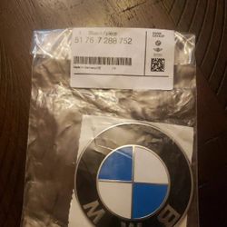 GENUINE BMW 82mm Roundel Emblem Badge OE FRONT HOOD F22 F30 F32 F80 F83 - Brand New