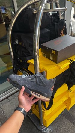 Jordan 4 London Exclusive