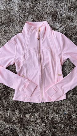 Lululemon Pink Define Jacket w/ Gold Zipper - Size 6 ✨