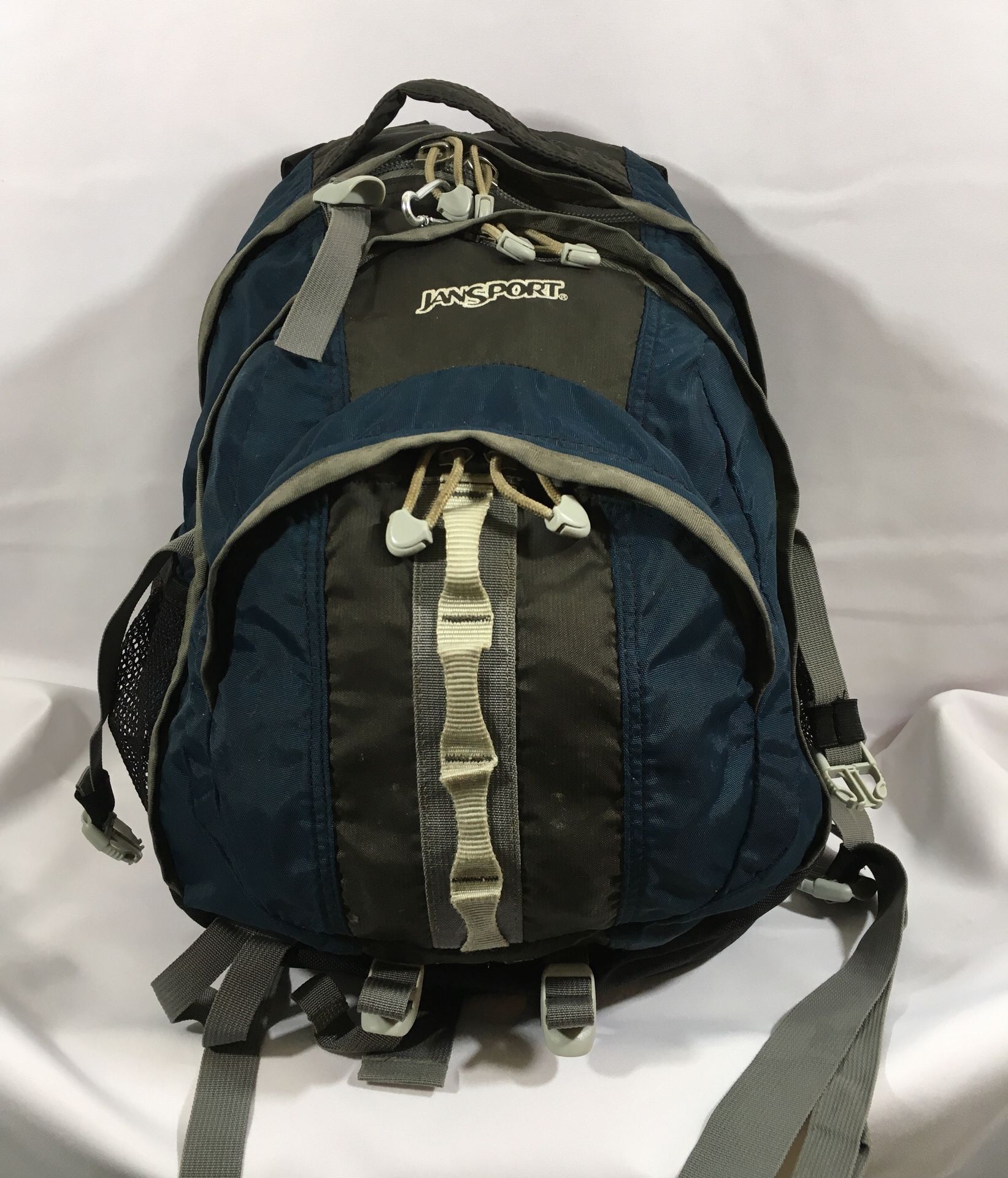 JANSPORT EQUINOX 33 Backpack Mountain Daypack w/Waist Attachment Color: Blue, Gray & Black