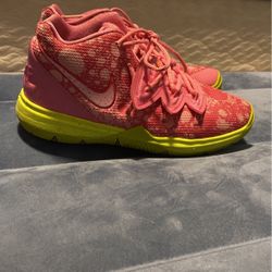 Nike Kyrie 5 Patrick’s Size 2.5 