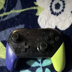 Nintendo Switch Pro Controller Splatoon 3 Edition