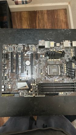 ASRock Z77 Extreme4 motherboard