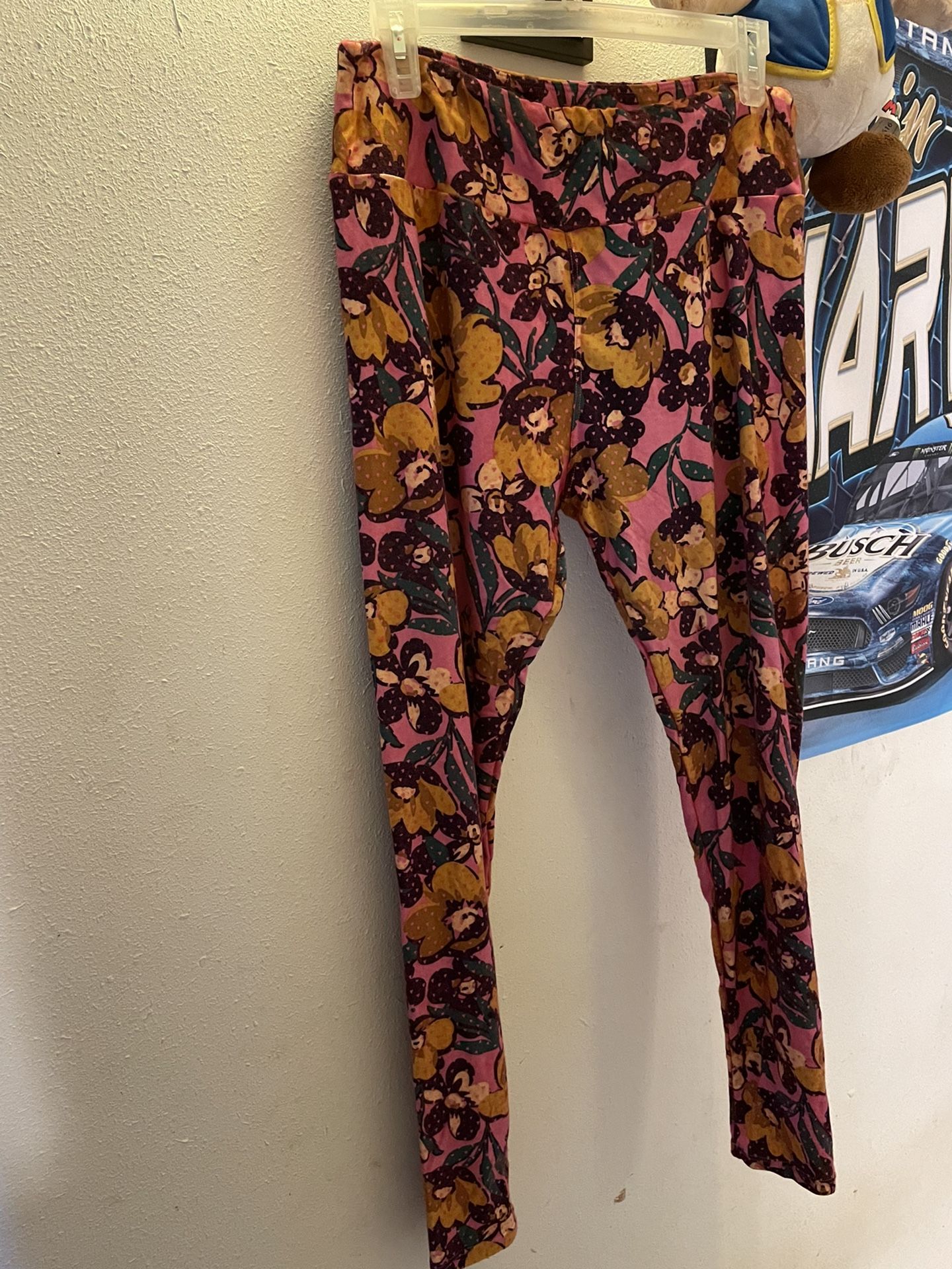 LuLaRoe Leggings Tall and Curvy