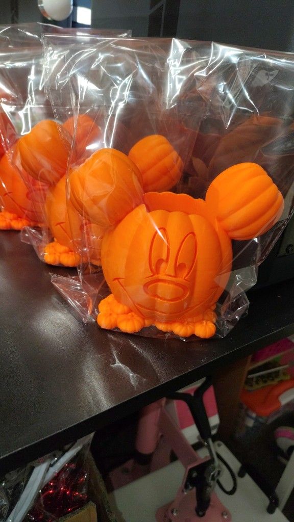 New Mickey Mouse Bath N Body Foam Soap Holders