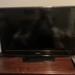 Samsung TV 40 Inches