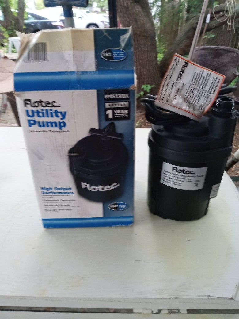 FLOTEC SUBMERSIBLE SUMP/ UTILITY PUMP 