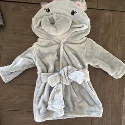 0-9 Month Elephant Robe 