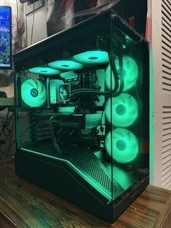 R7 9700x & RTX5070 PC (no Trade & Price is Firm)