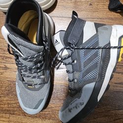 Adidas Men Terrex Hiking Boot Size 10.5