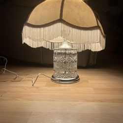 Elegant fringed Shade Table Lamp