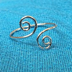 Adjustable silver toe ring