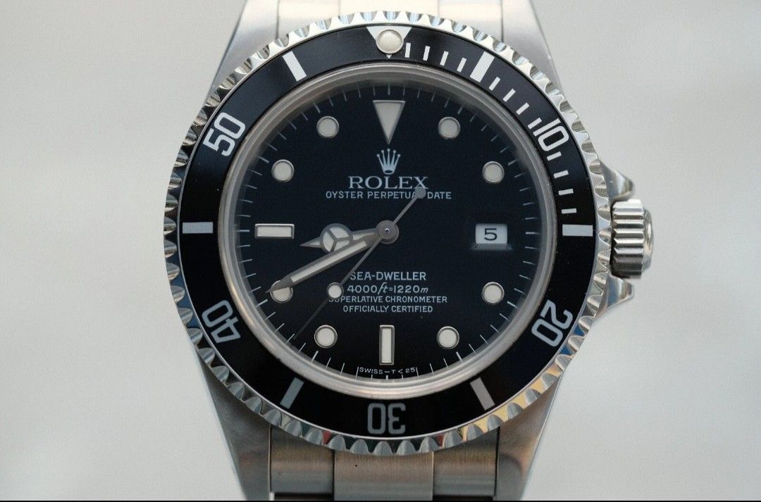 Rolex Sea-Dweller 16600 Silver Oyster Bracelet with Black Bezel Box and Papers