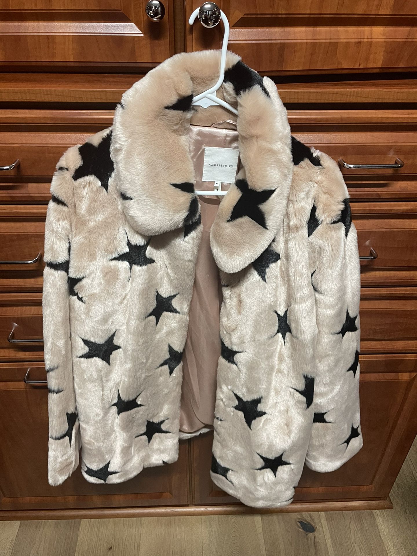 Star Coat Size XL