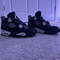 Jordan 4 White thunders