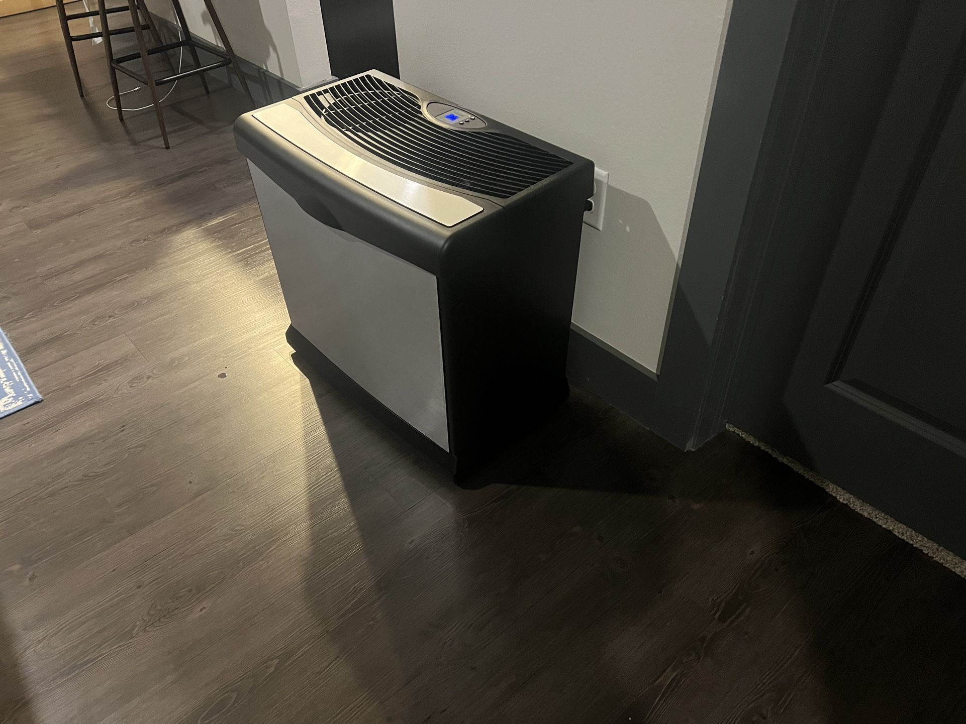 Aircare 5 Gallon Humidifier 4,000 Square Foot Homes