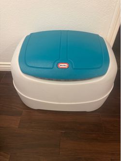 Little Tikes Play 'N store Toy Chest, Ages 2 +